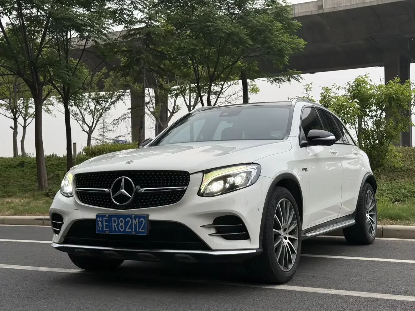 Mercedes-Benz GLC AMG