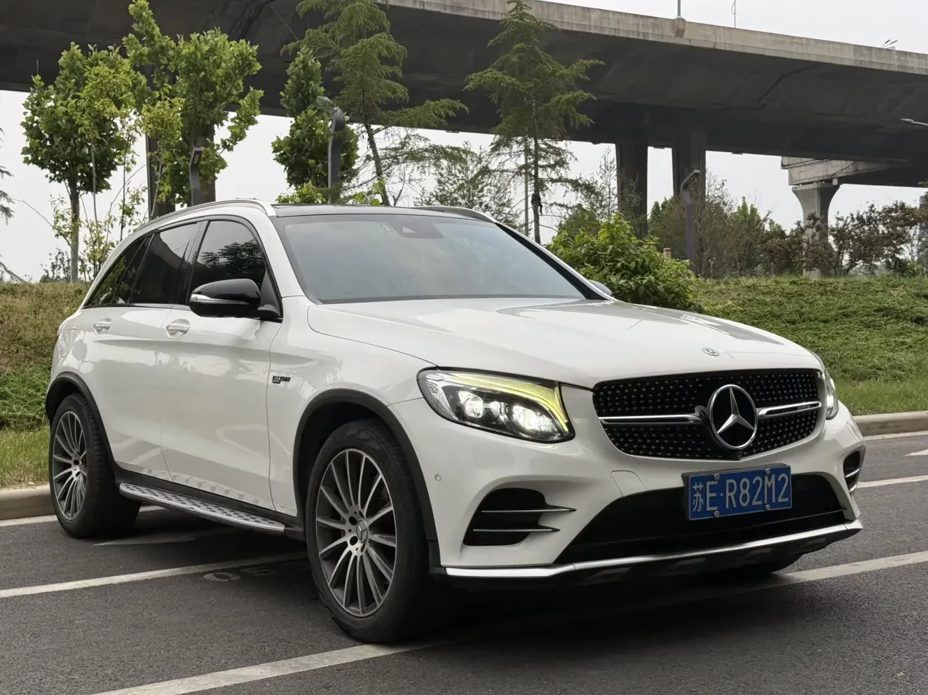Mercedes-Benz GLC AMG