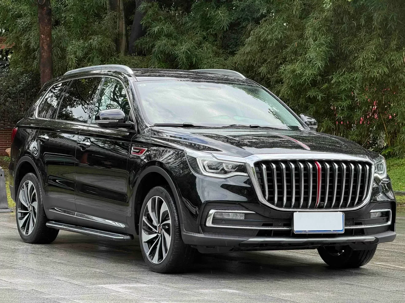 Hongqi HS7