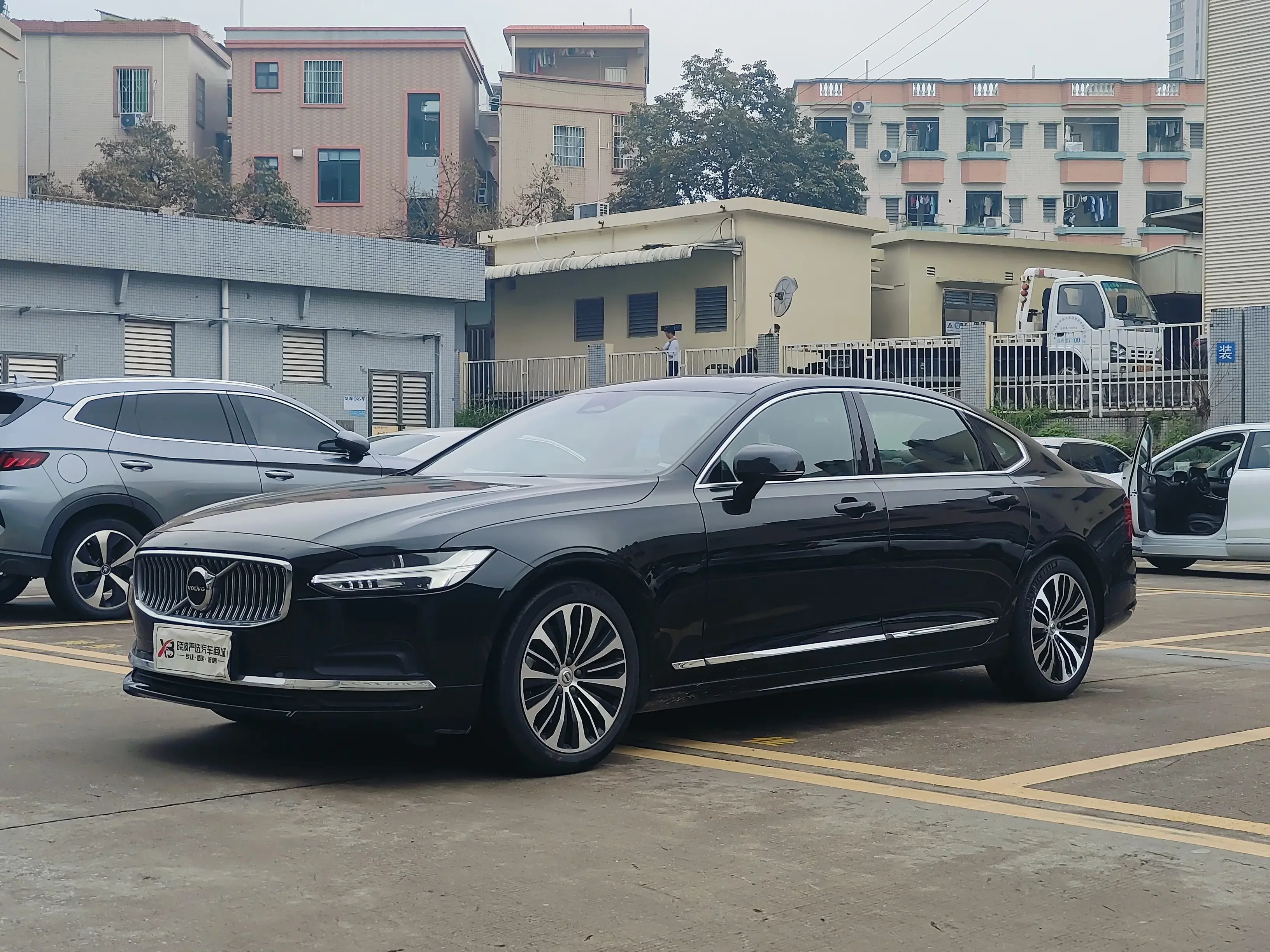 Volvo S90