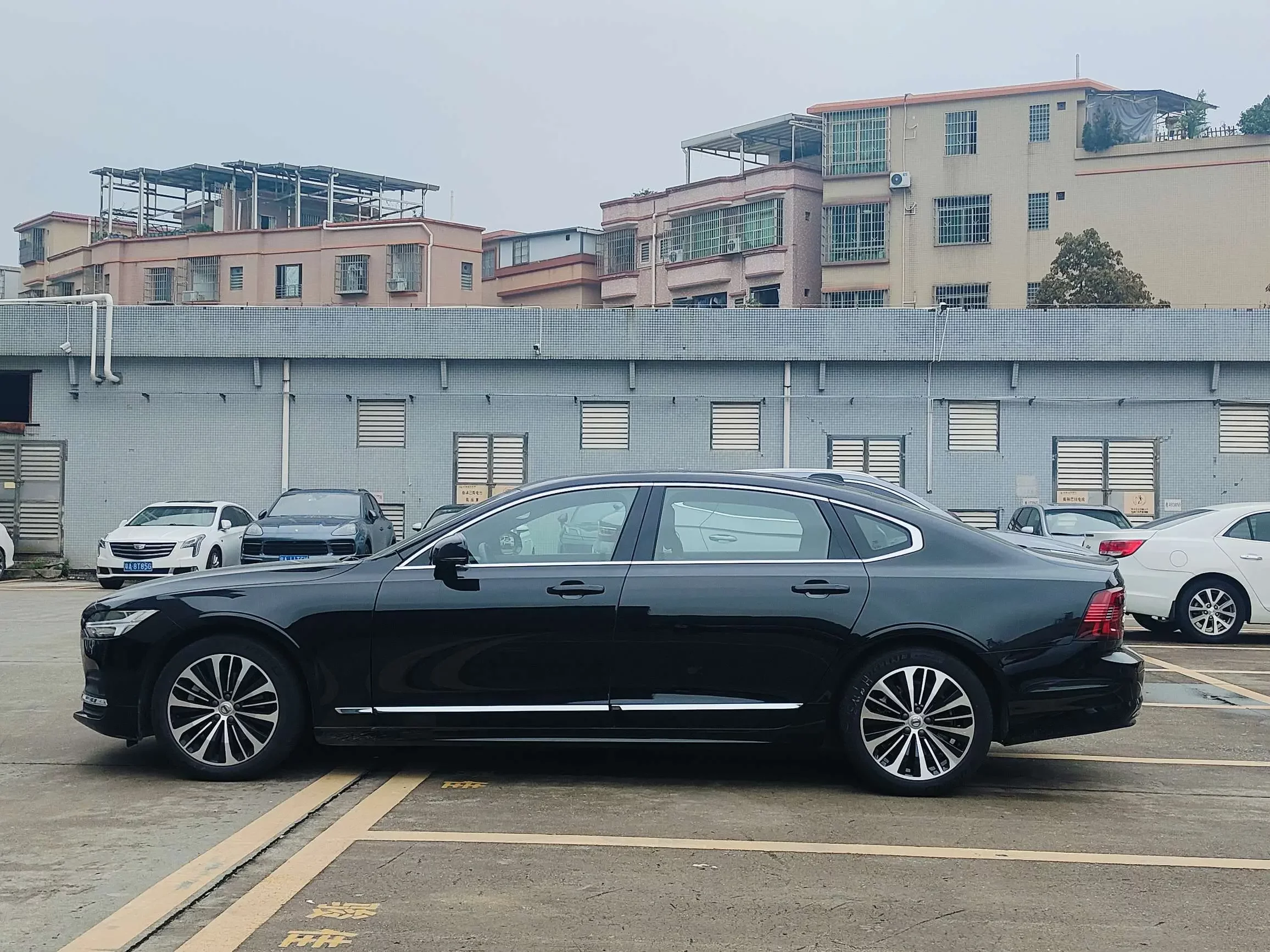Volvo S90