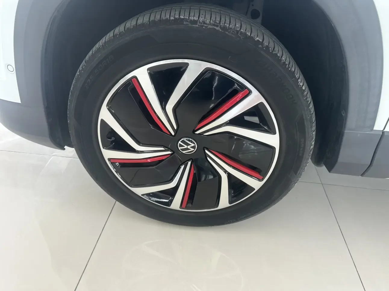 Volkswagen Tharu