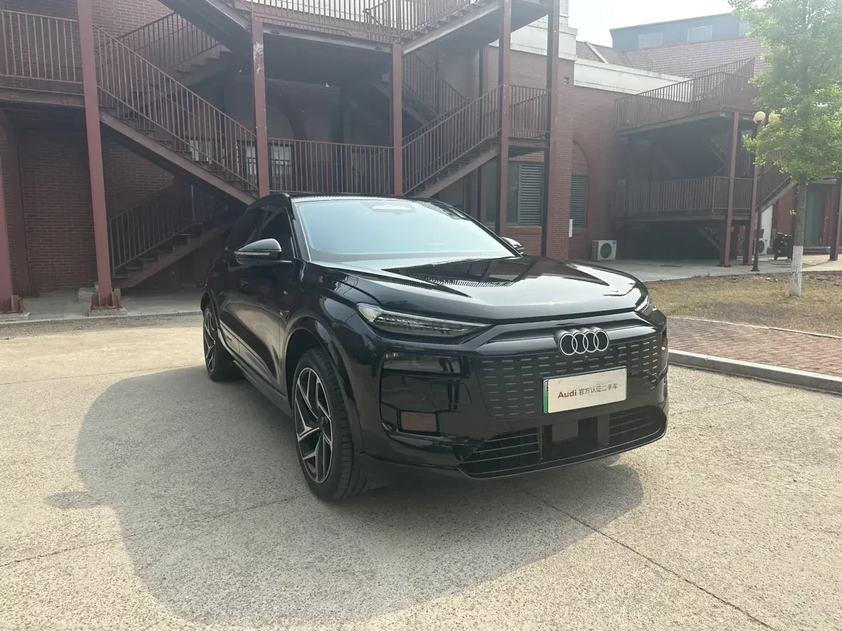 Audi Q6L e-tron