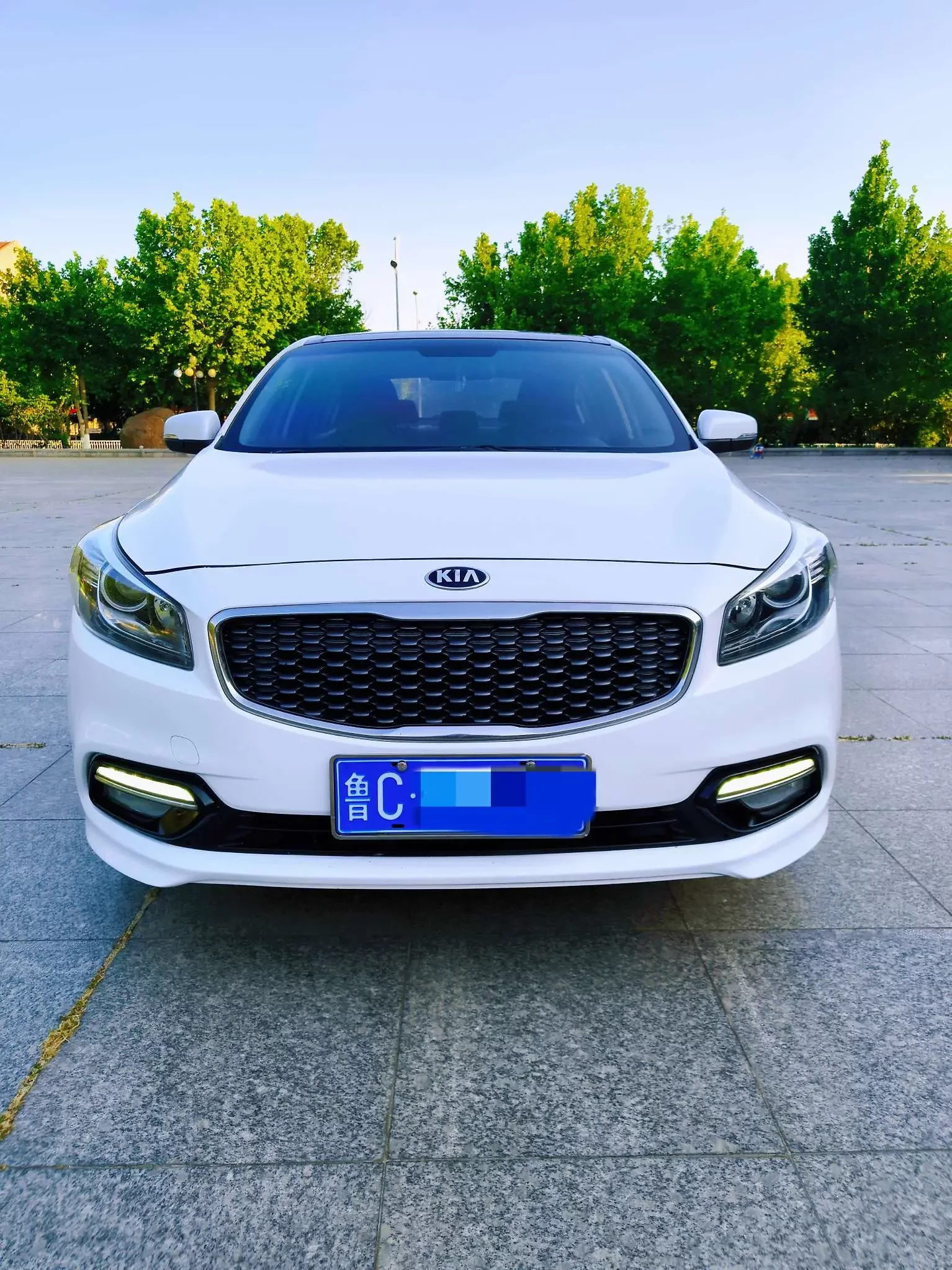 Kia K4