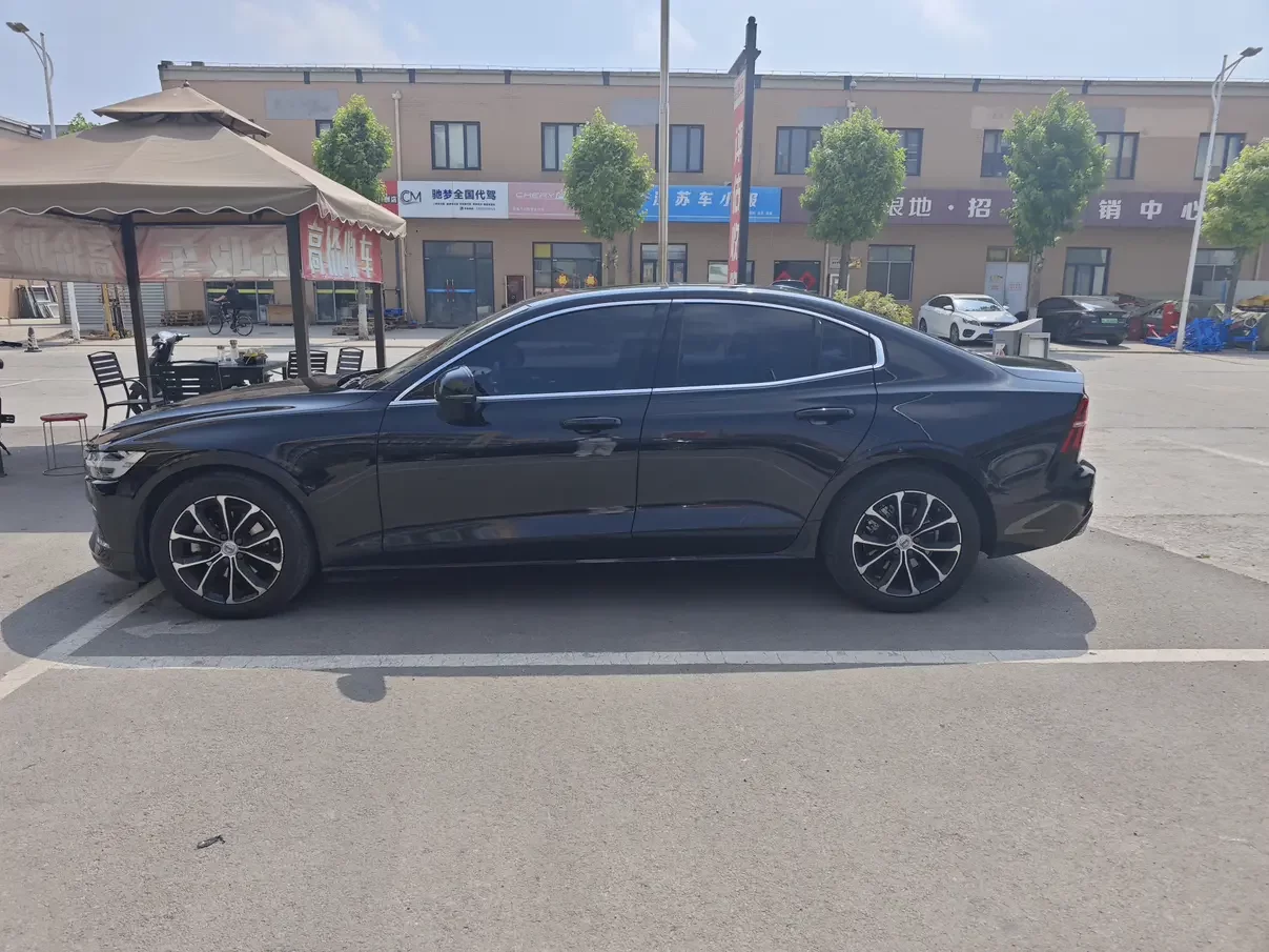 Volvo S60