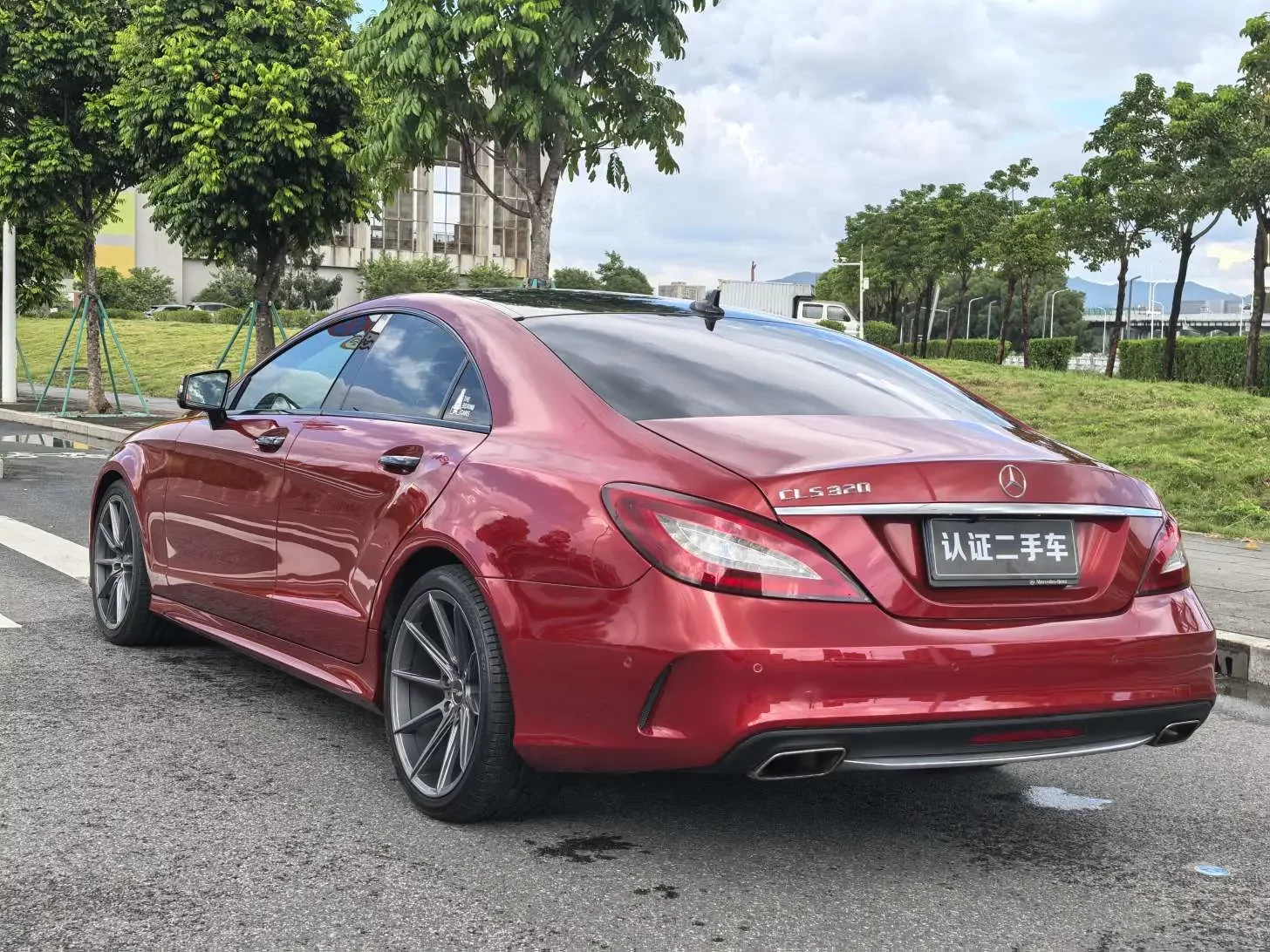 Mercedes-Benz CLS