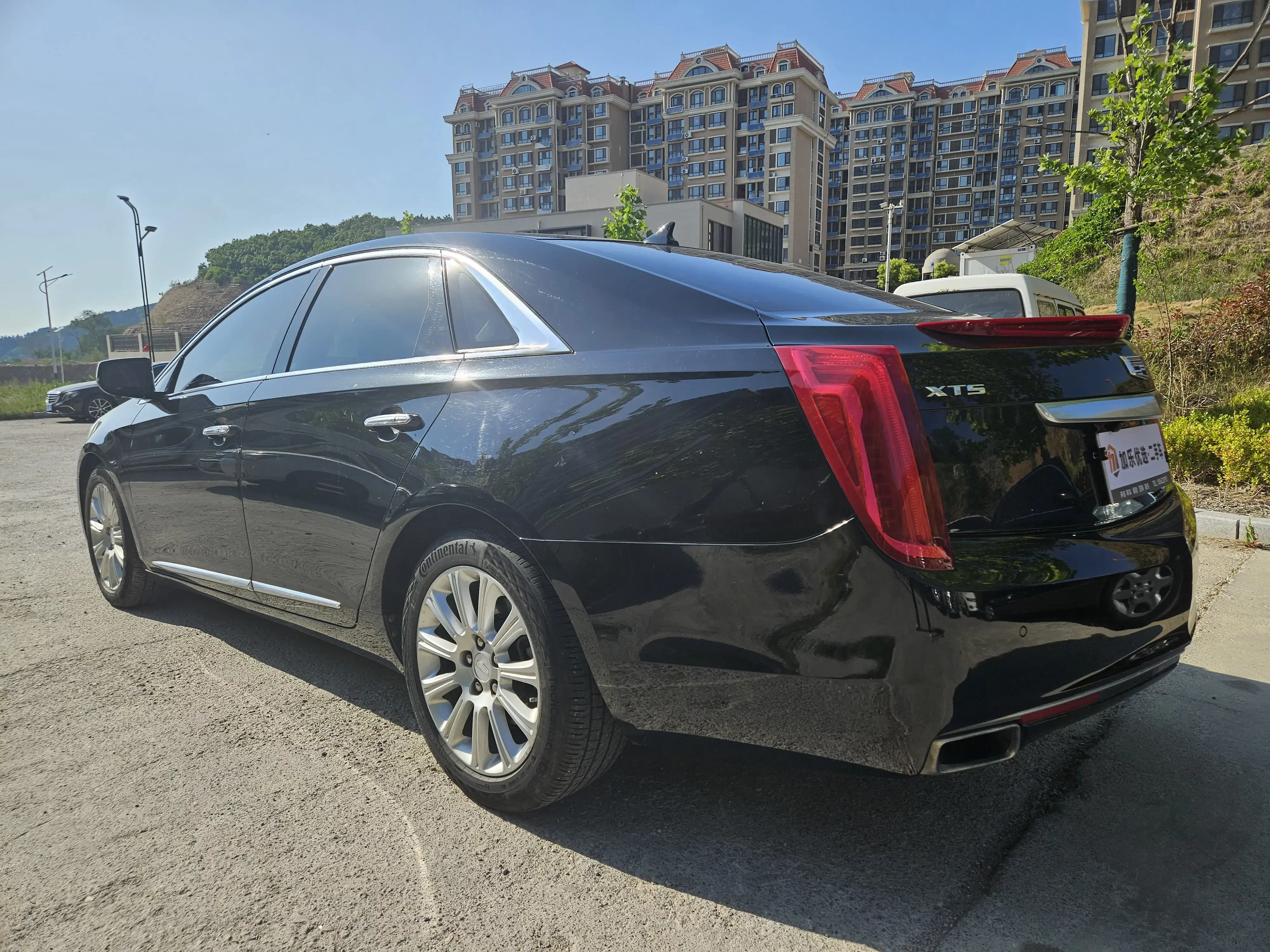 Cadillac XTS