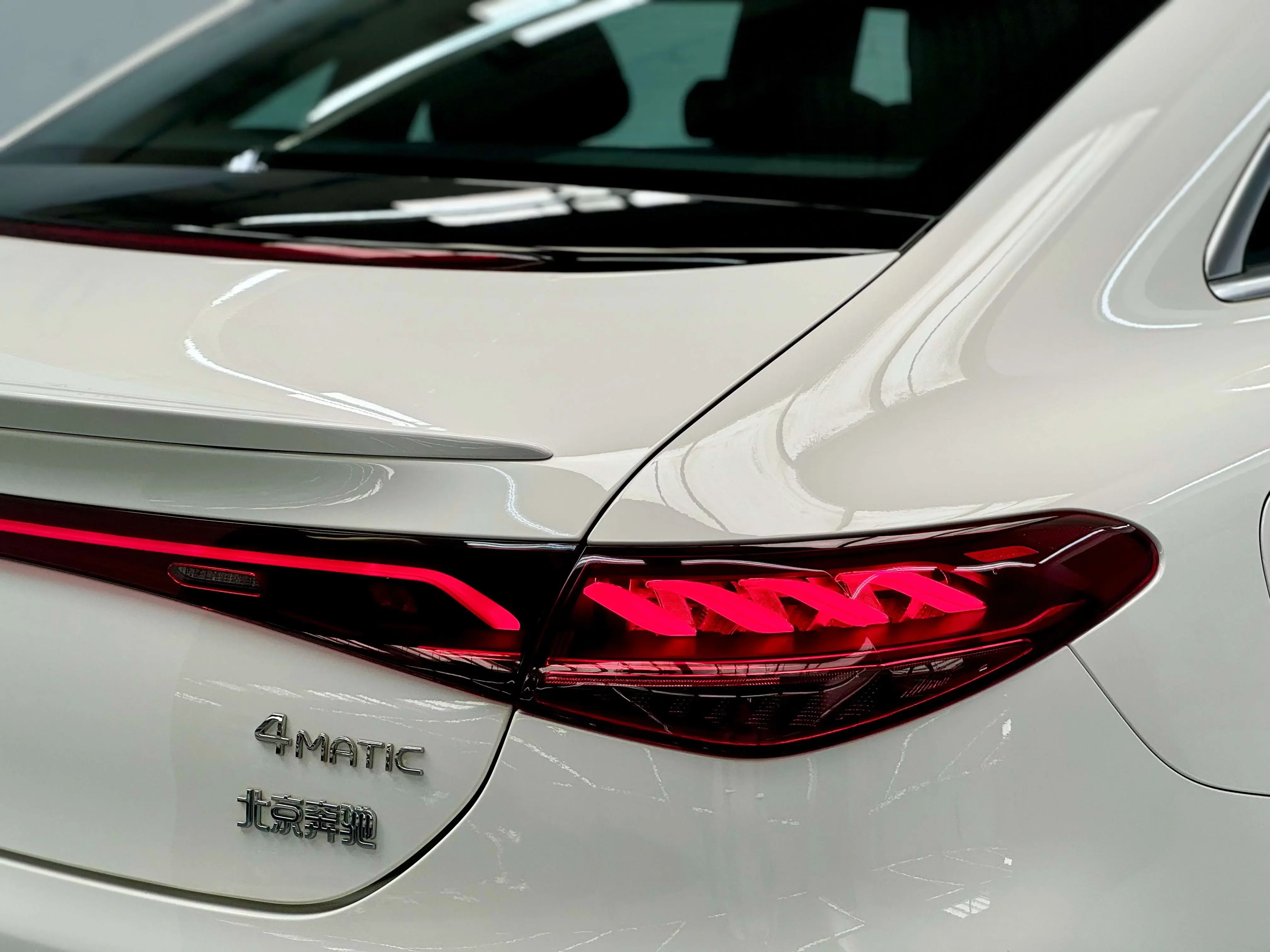 Mercedes-Benz EQE