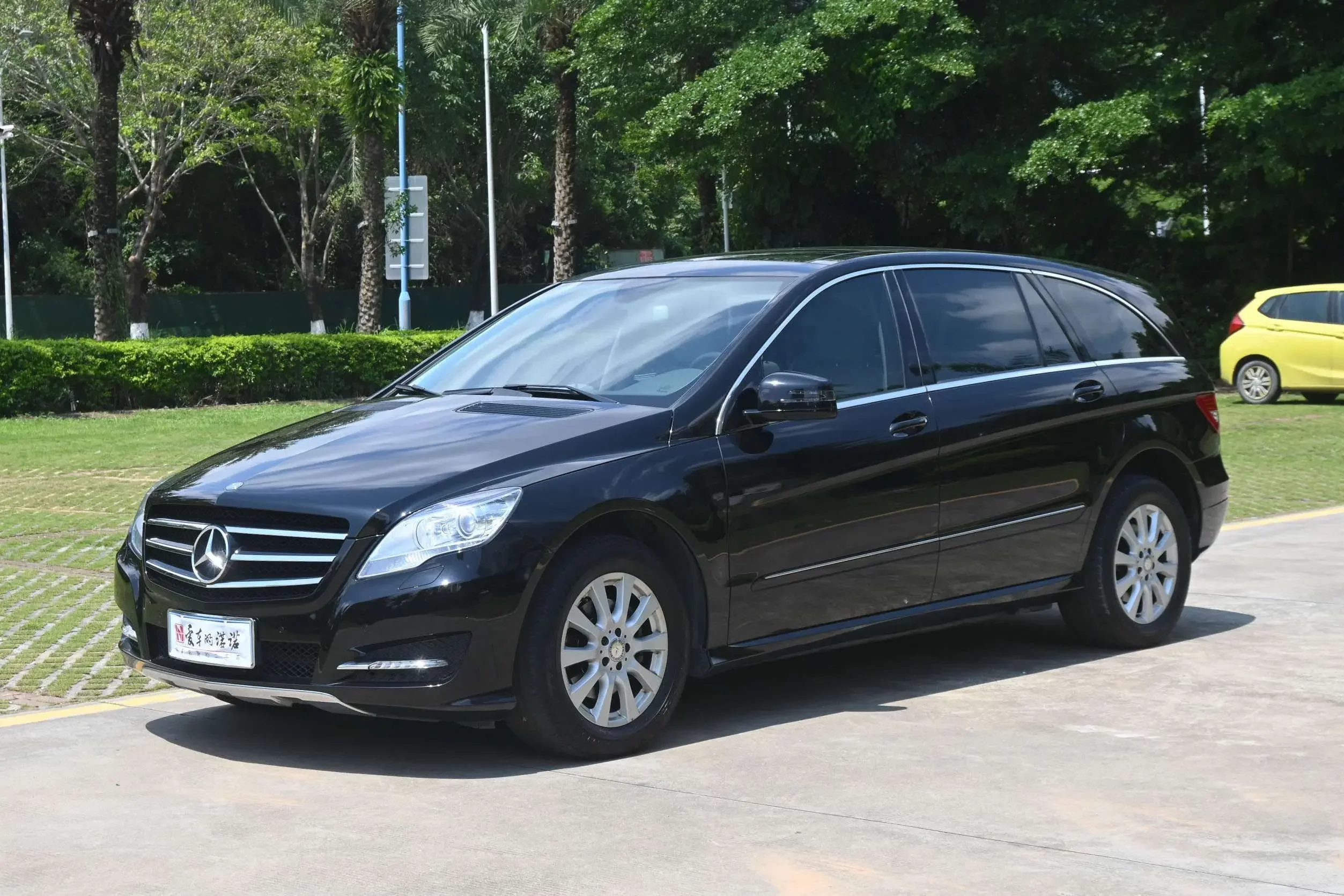 Mercedes-Benz R-Class