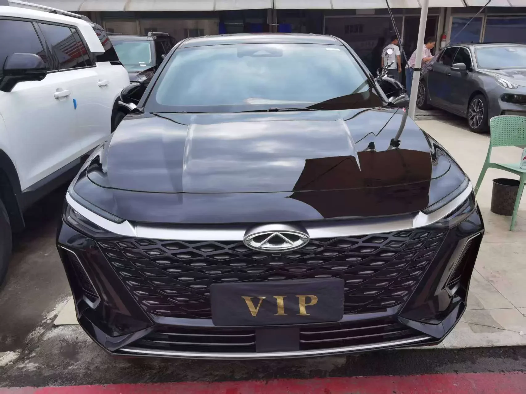 Chery Arrizo 8