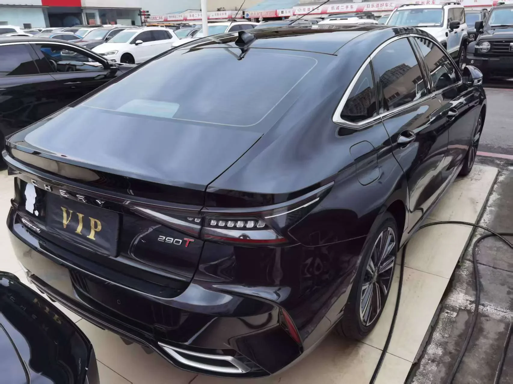 Chery Arrizo 8