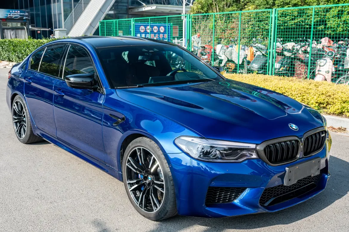 BMW M5