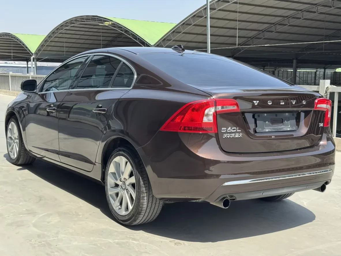 Volvo S60