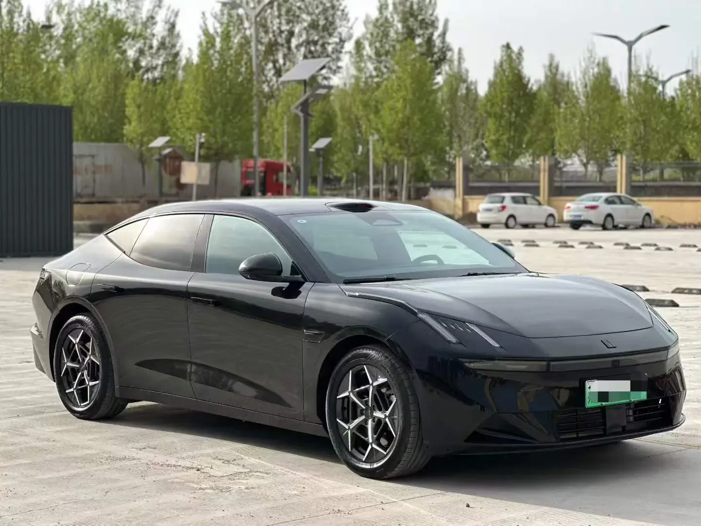 Lynk & Co 10 EM-P