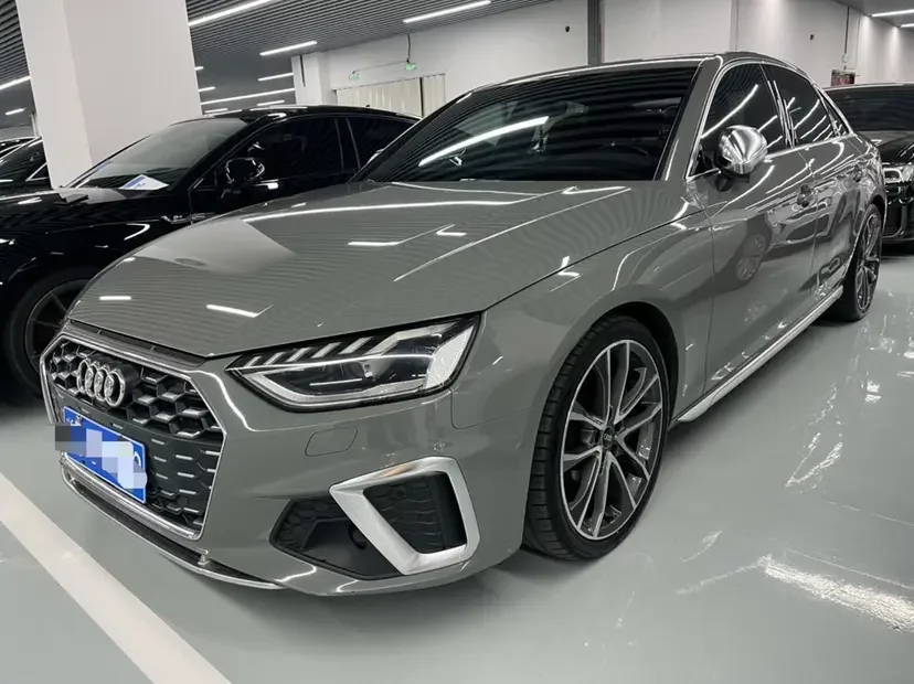 Audi S4