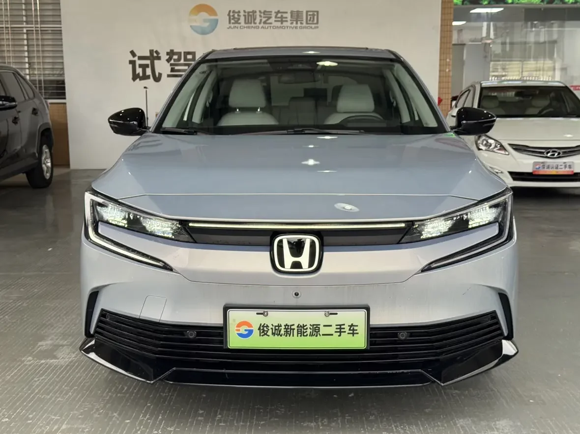 Honda e:NP2 Ji Pai 2