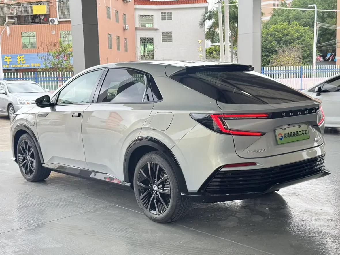 Honda e:NP2 Ji Pai 2