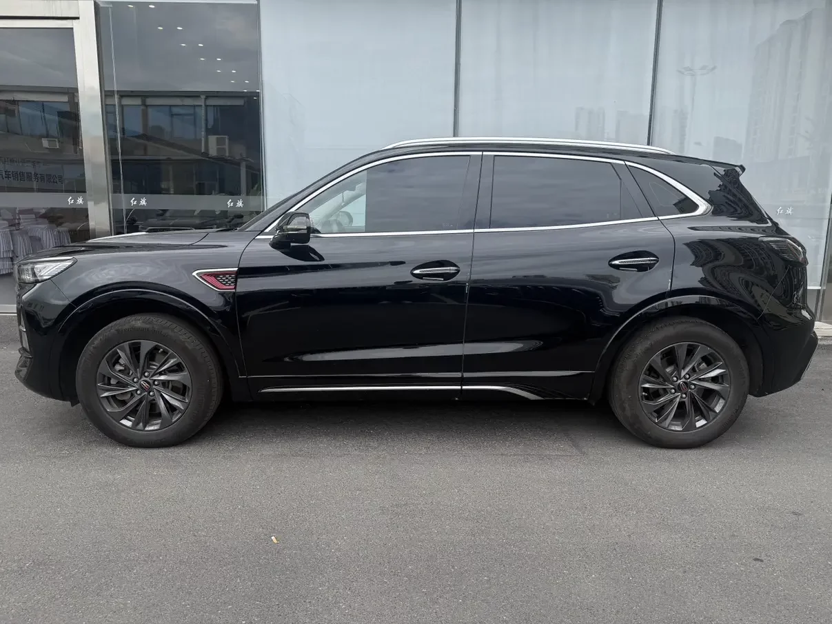 Hongqi HS5