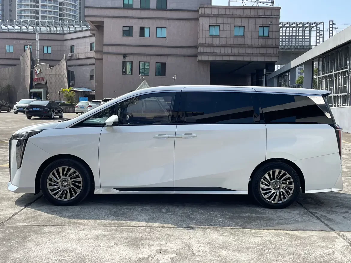 GAC Trumpchi M8