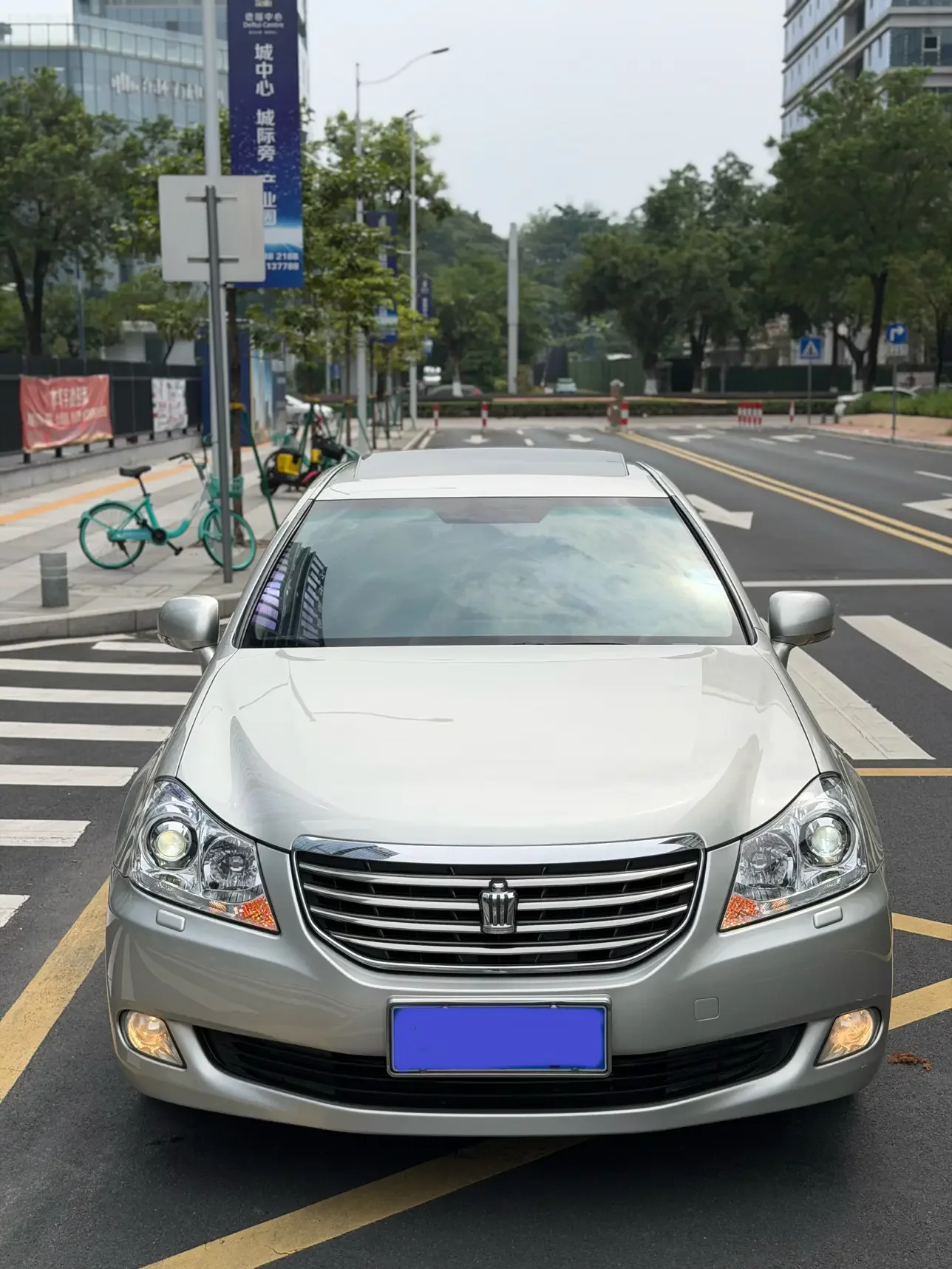 Toyota crown