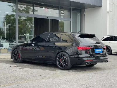 Audi S4