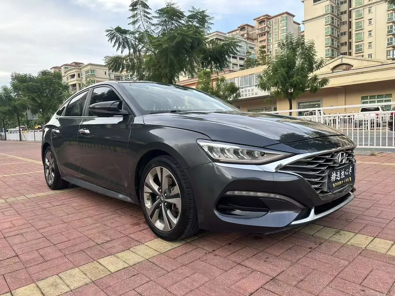 Hyundai Lafesta