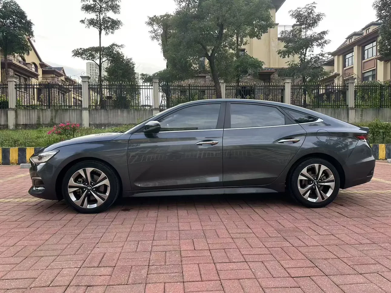 Hyundai Lafesta