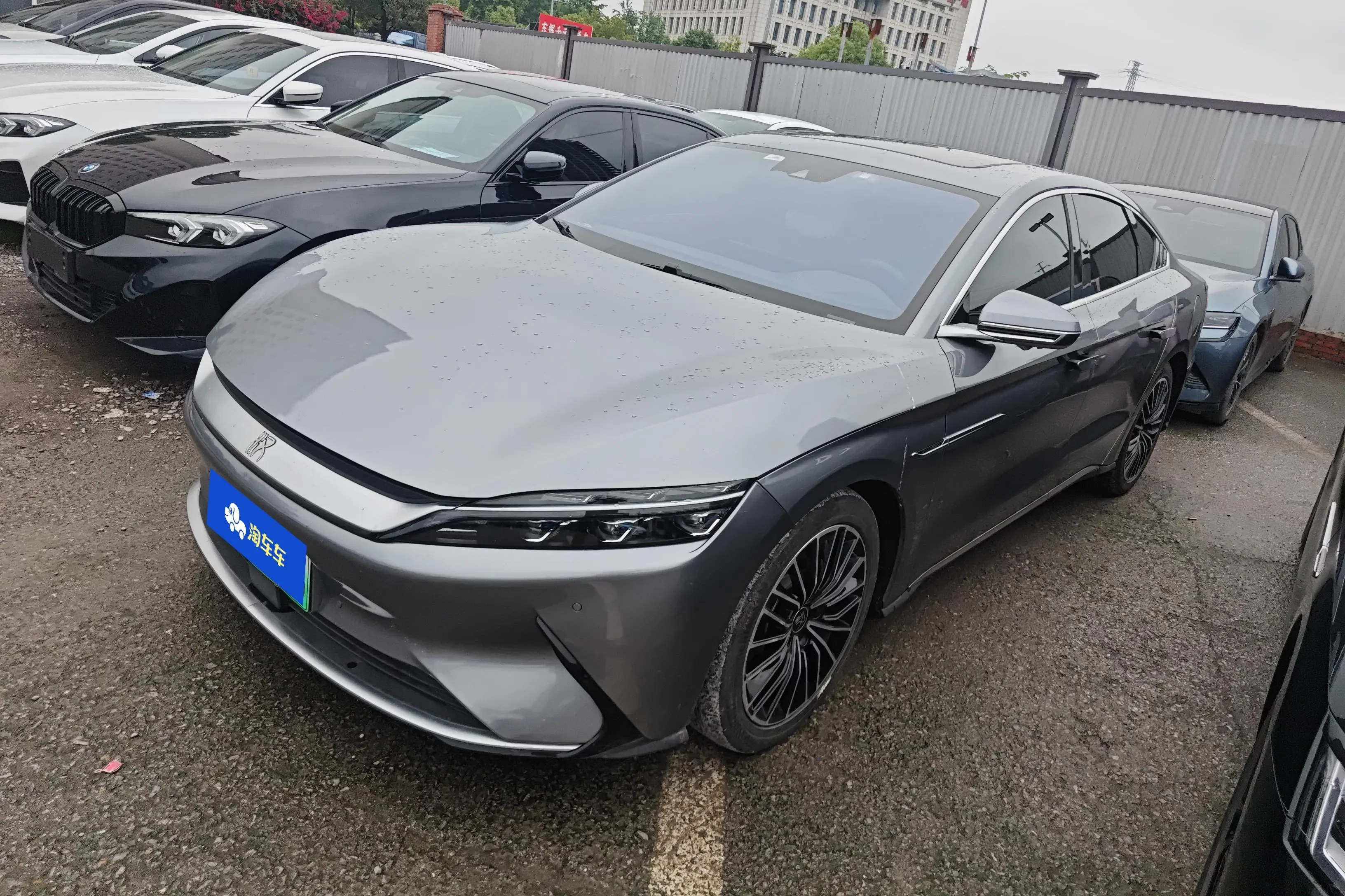 BYD Han EV