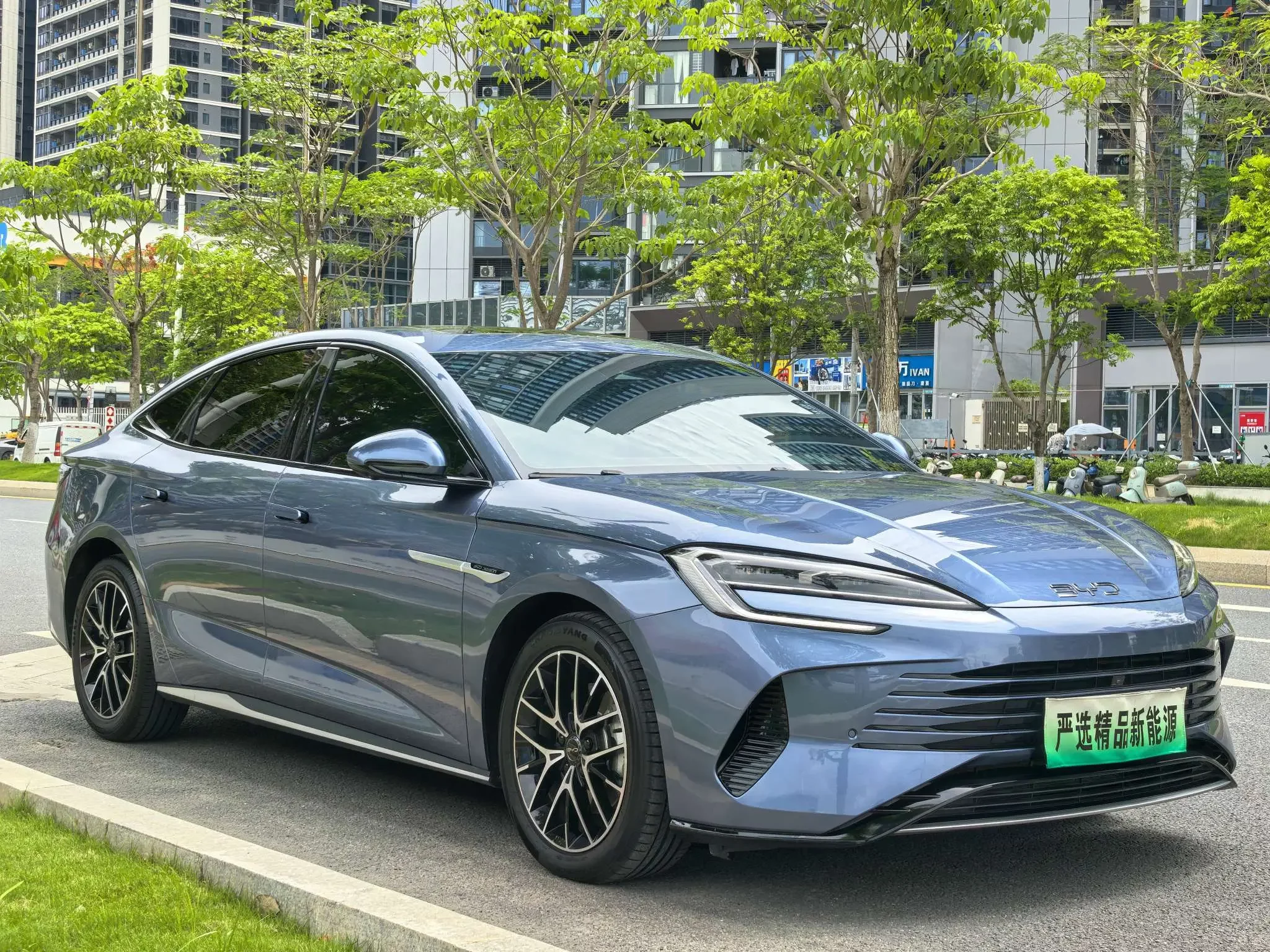 BYD Seal 07DM