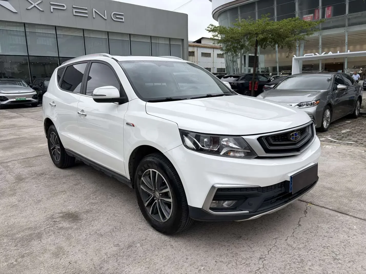 Geely Vision X6