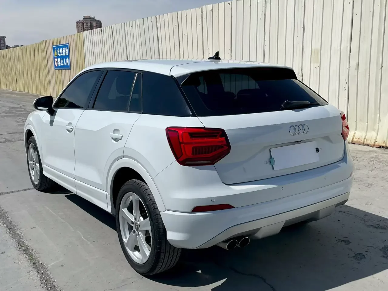 Audi Q2L