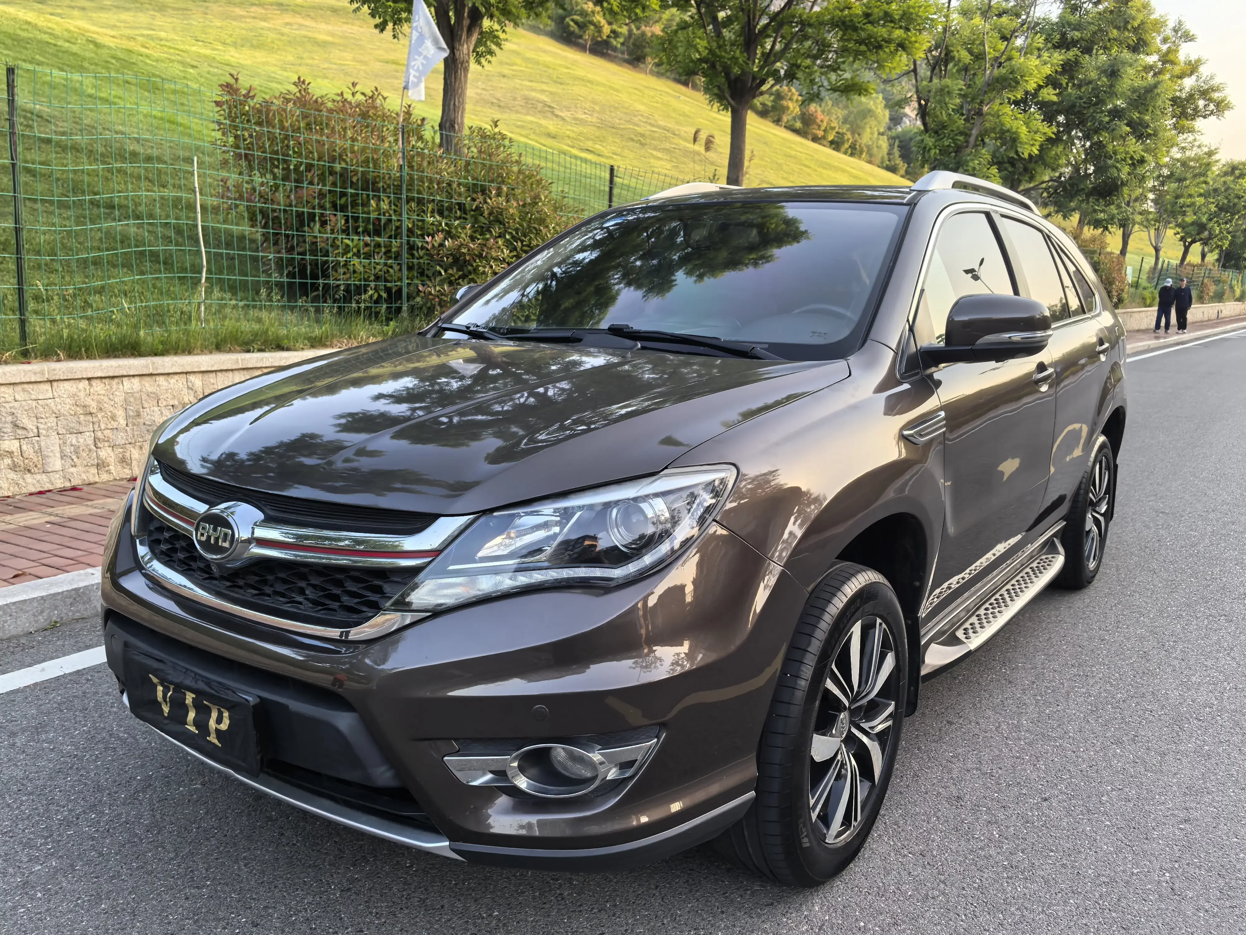 BYD S7