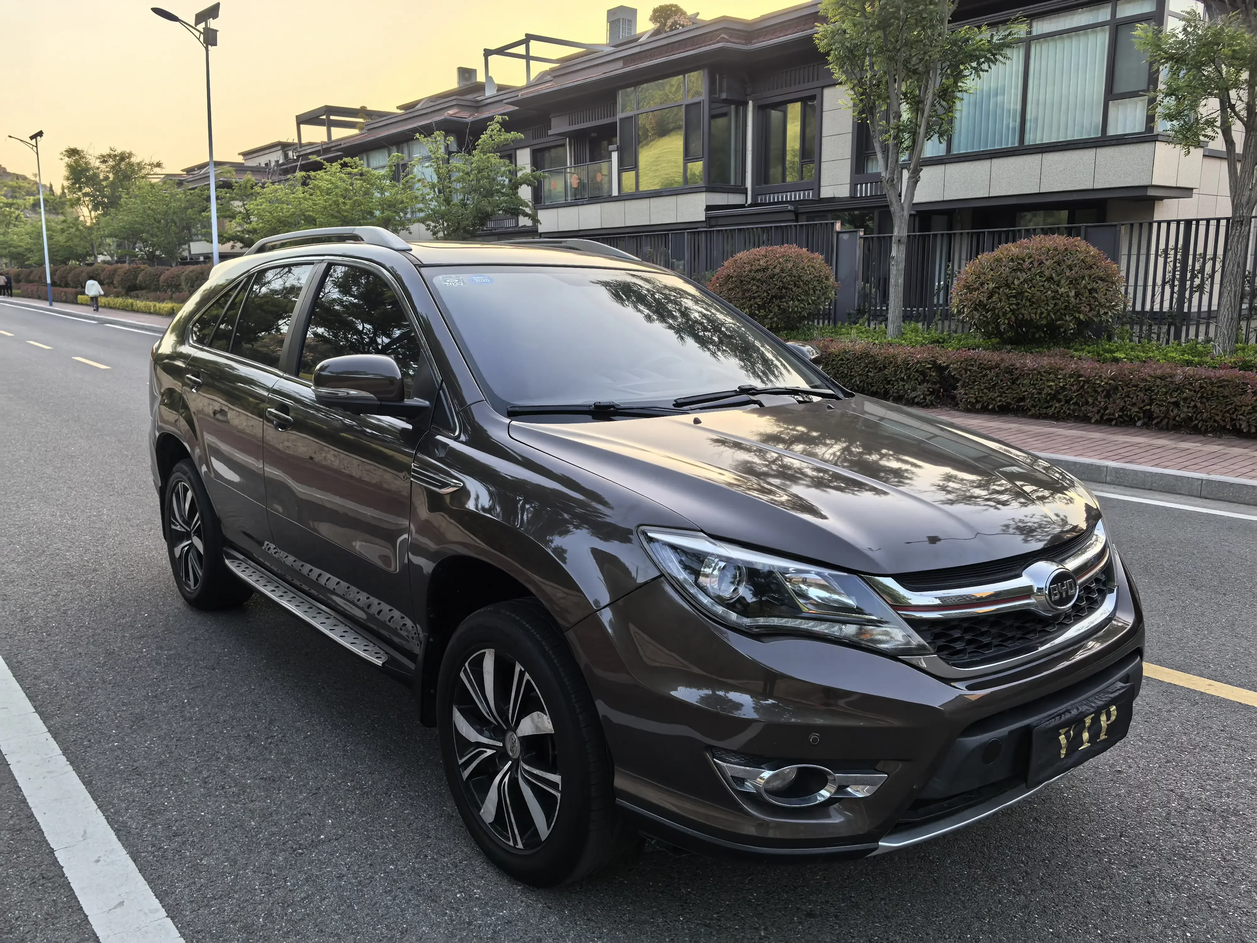 BYD S7