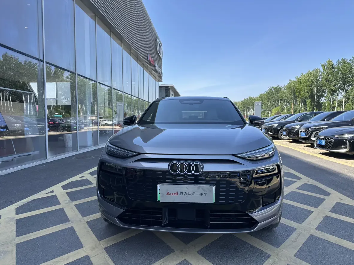 Audi Q6L e-tron