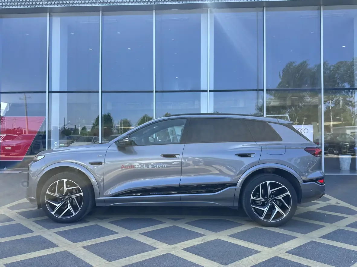 Audi Q6L e-tron