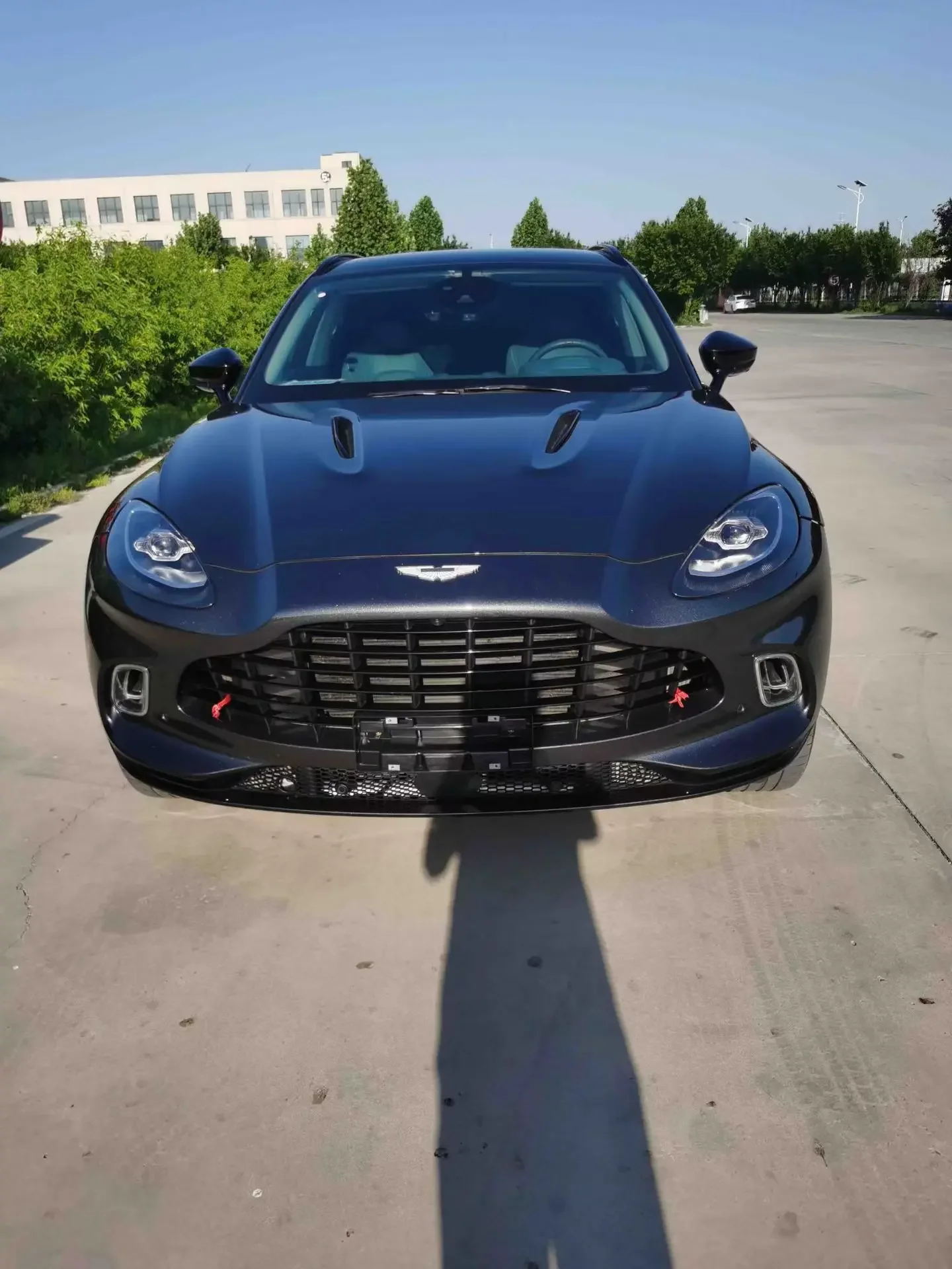 Aston Martin DBX