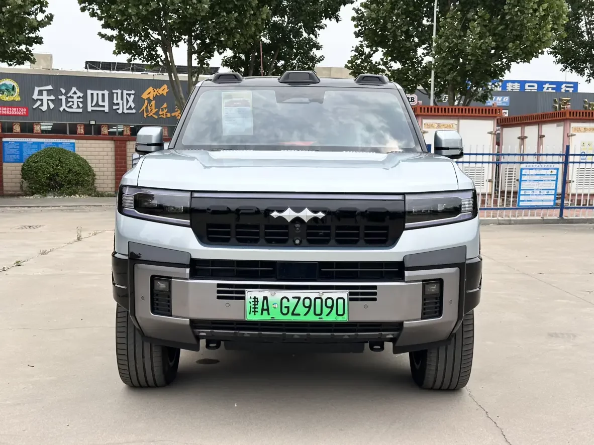 BYD Leopard Leopard 8