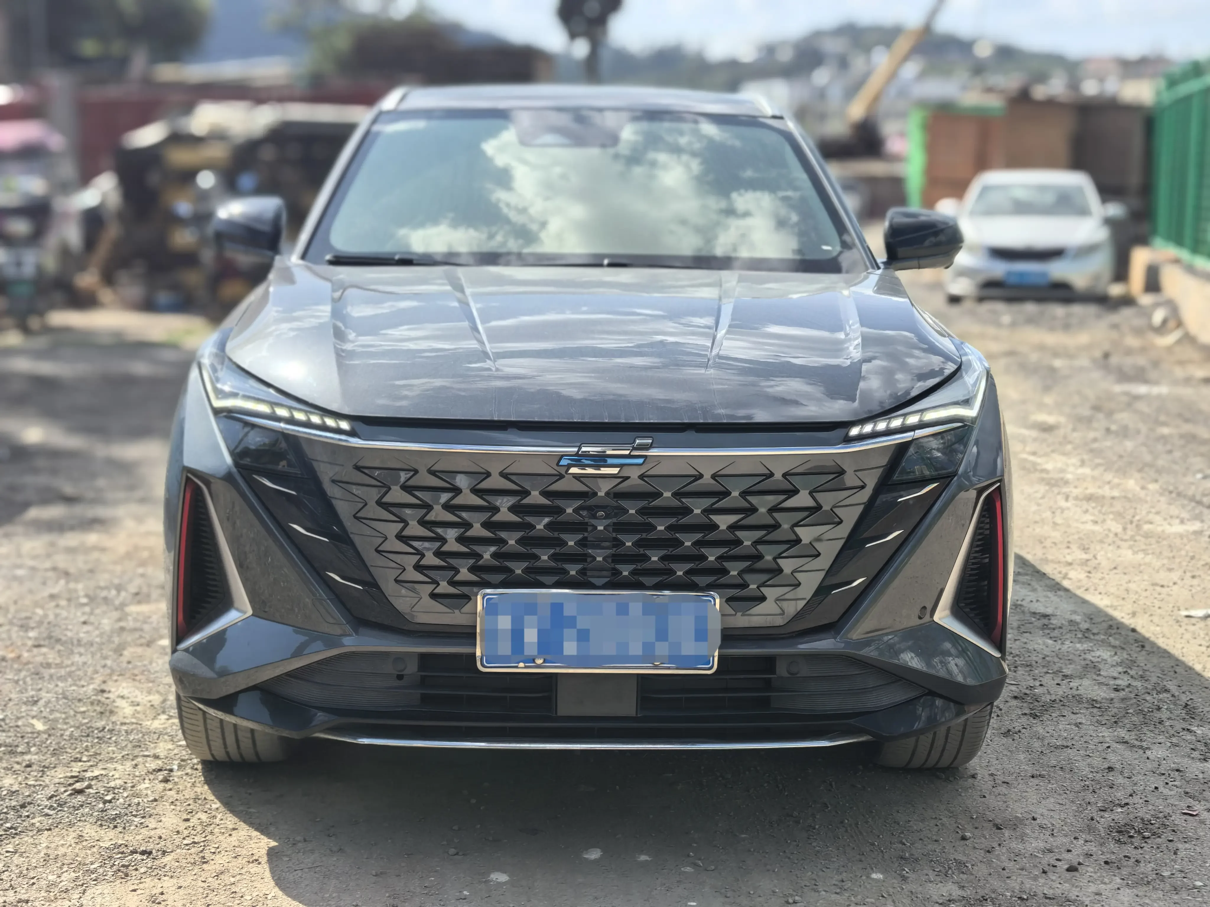 Oshan Changan Auchan Z6