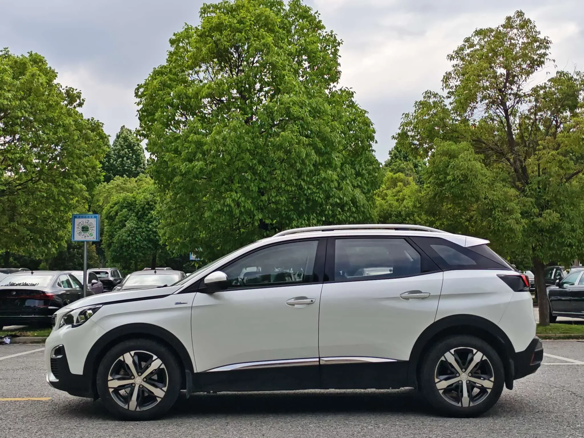 Peugeot 4008