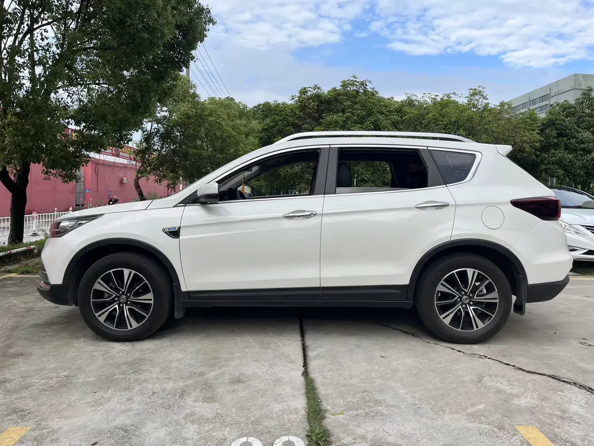 Dongfeng Fengshen AX7