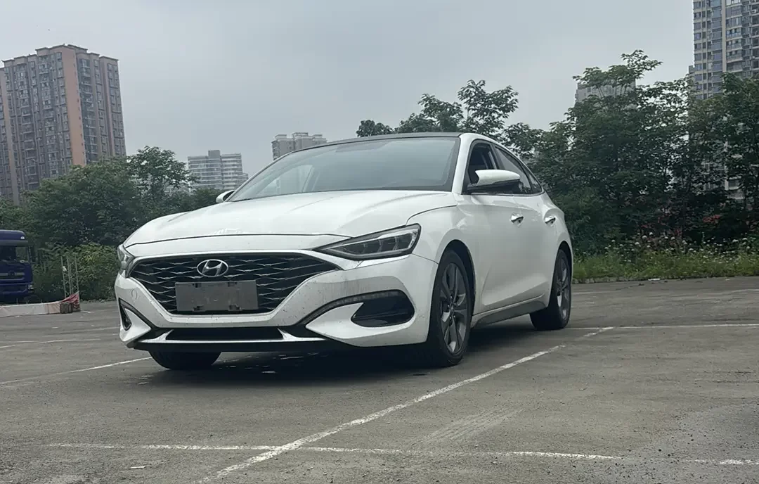 Hyundai Lafesta