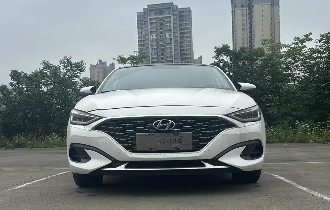 Hyundai Lafesta