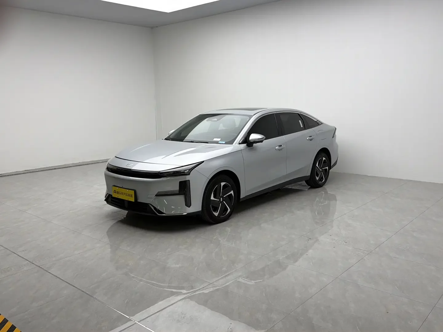 Geely Galaxy L6