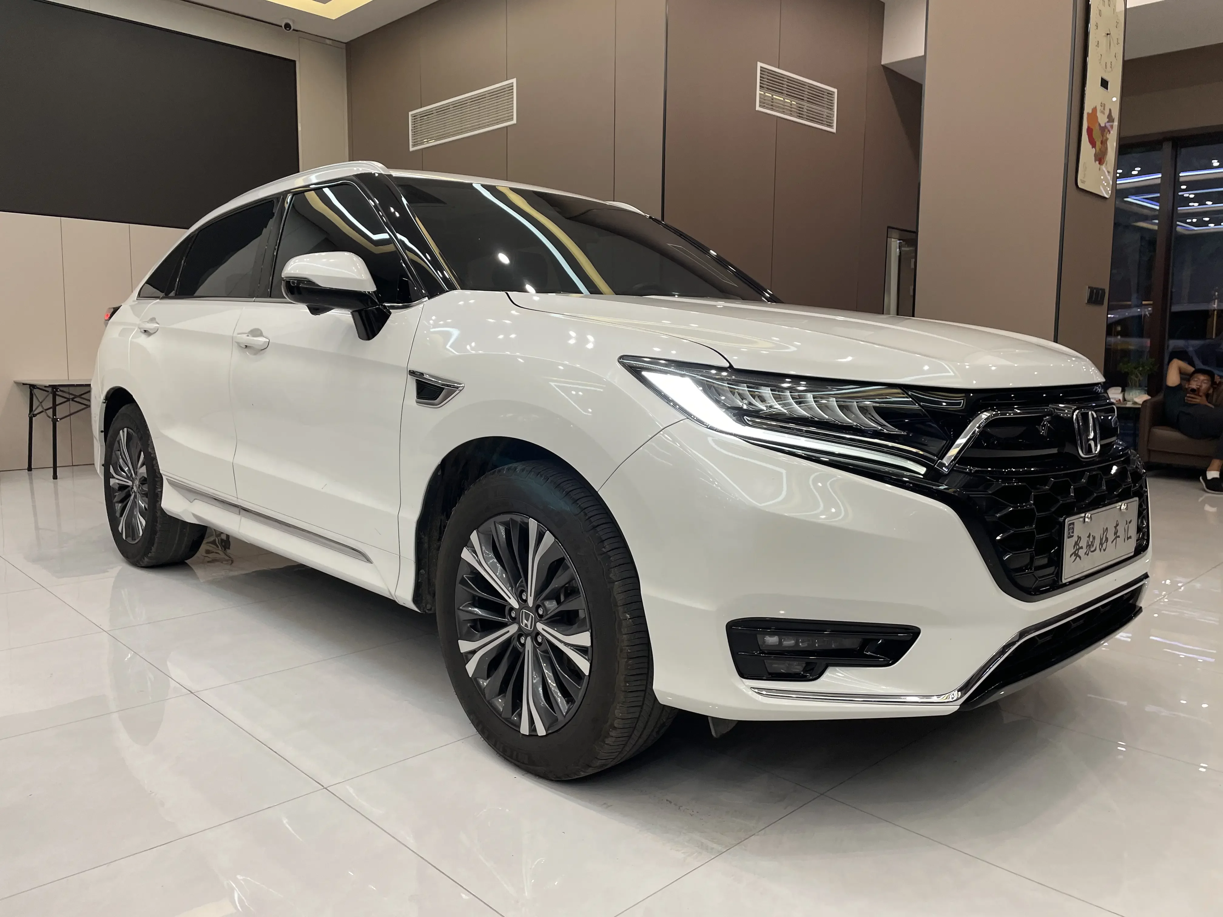 Honda UR-V