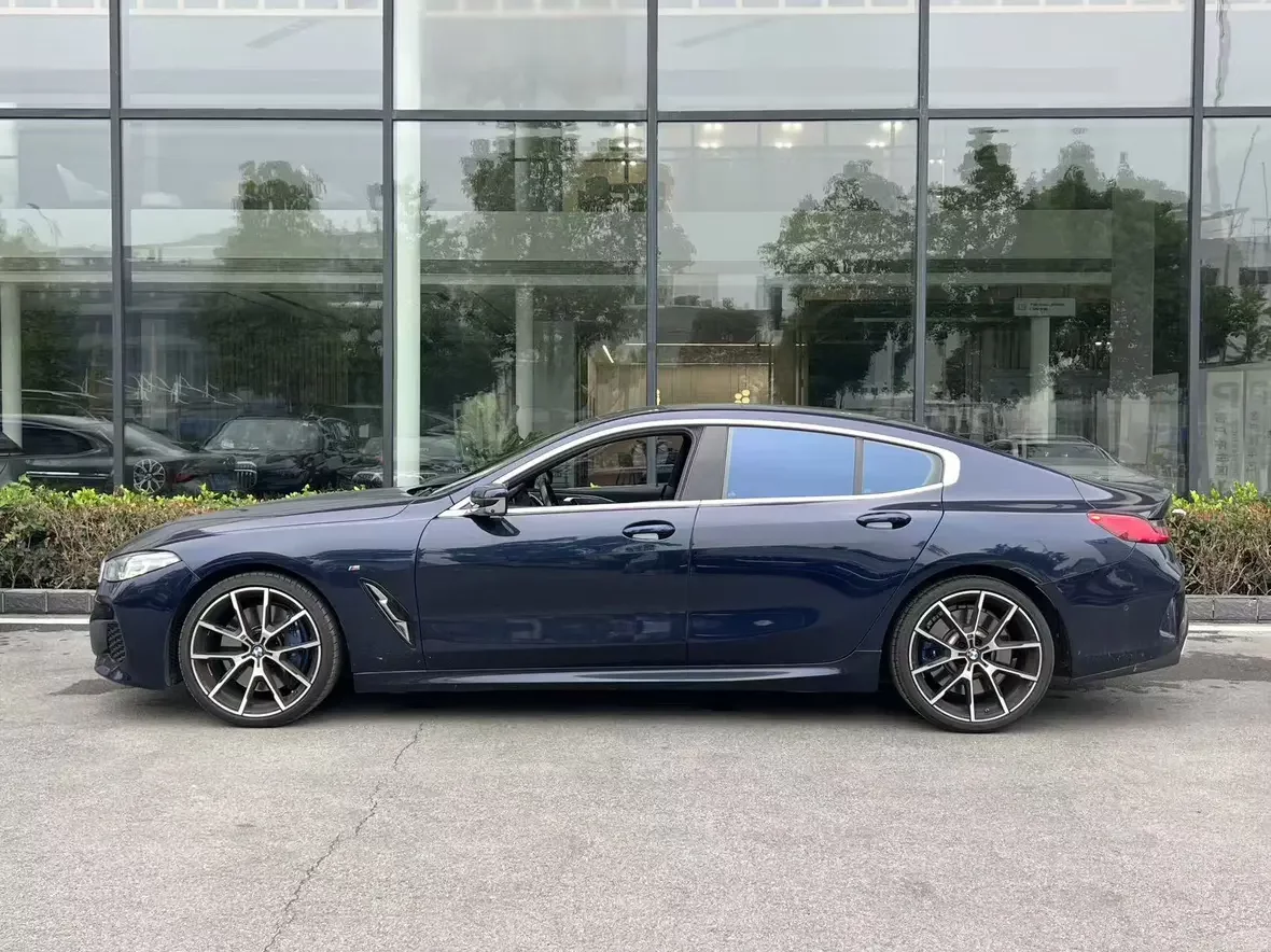 BMW 8 Series