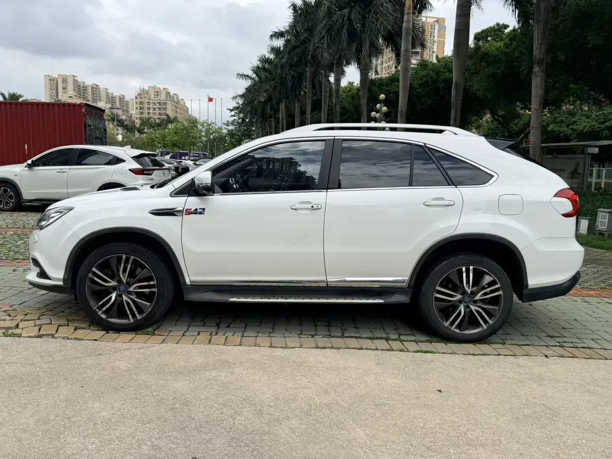 BYD Tang DM