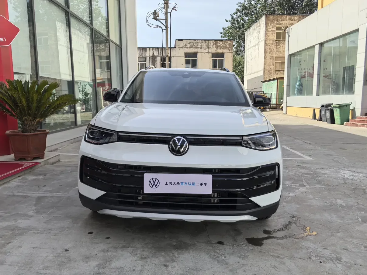 Volkswagen Tharu