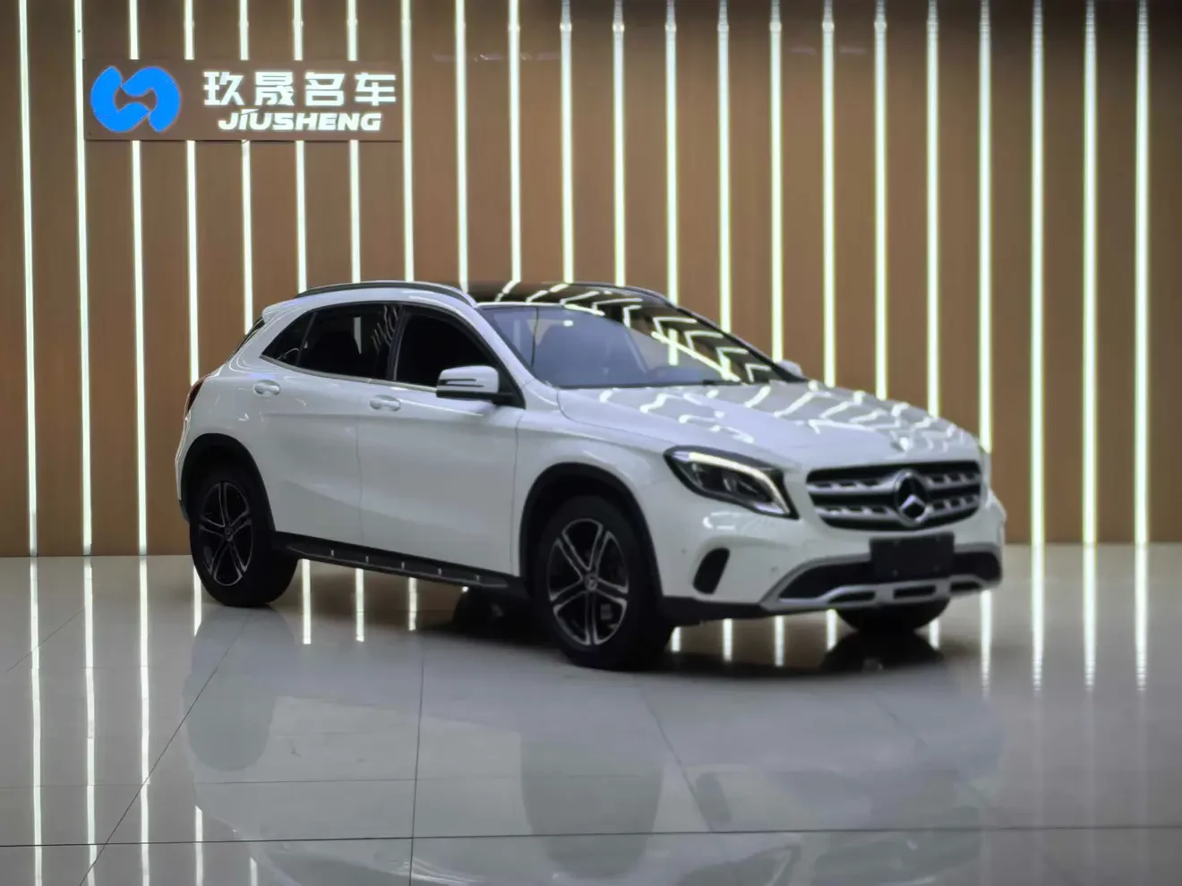 Mercedes-Benz GLA