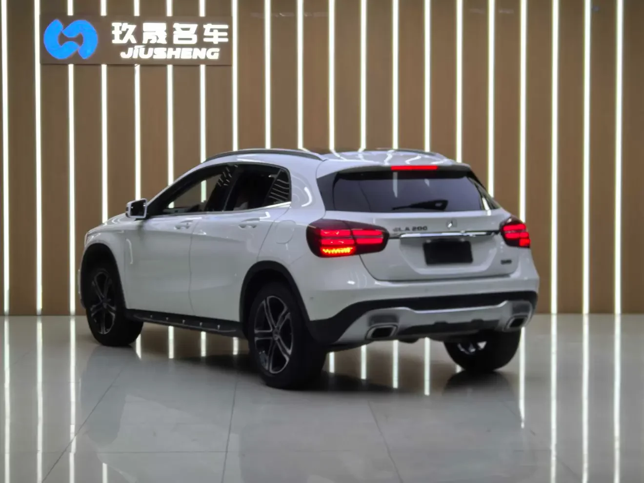 Mercedes-Benz GLA
