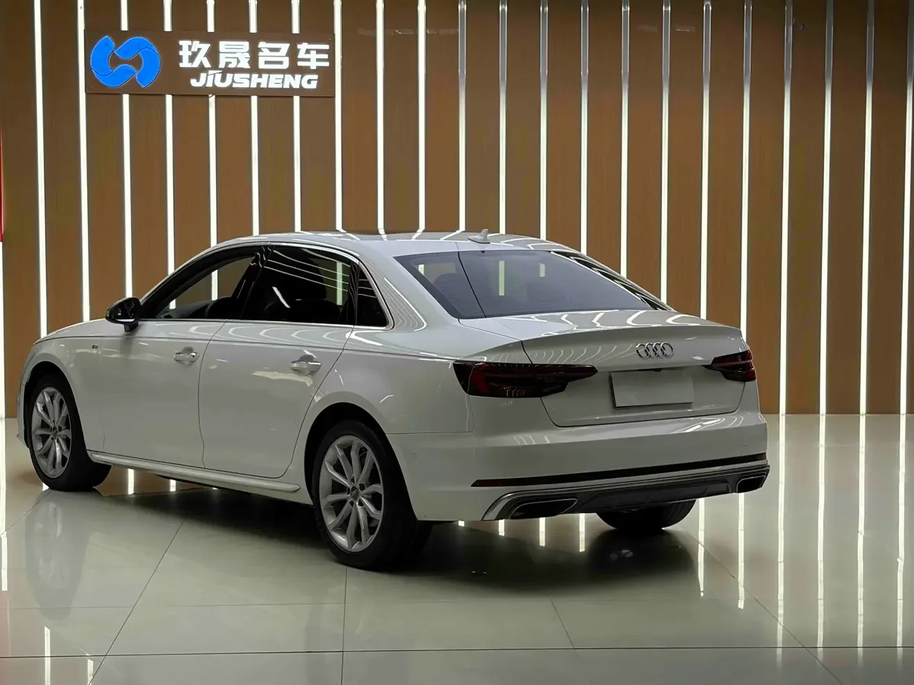 Audi A4L